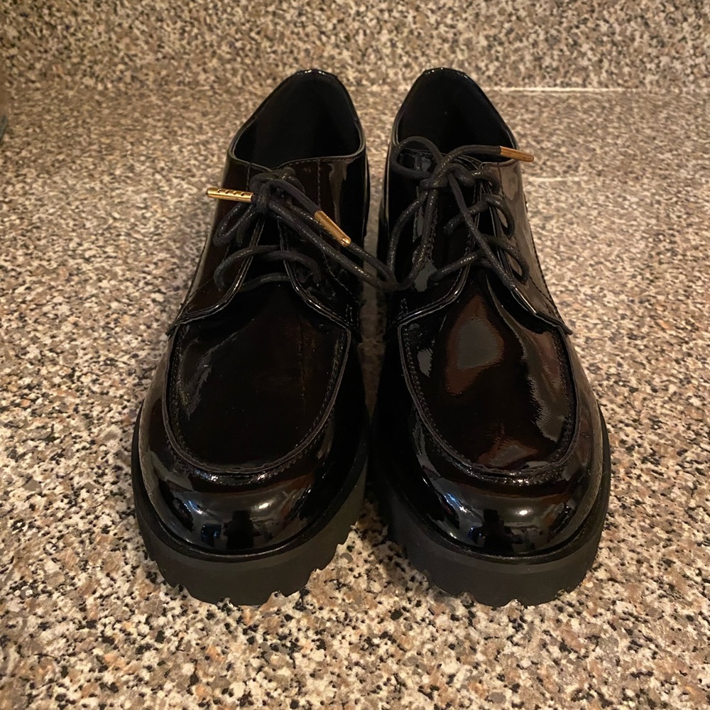 NWT Women’s Jones of NY Oxfords